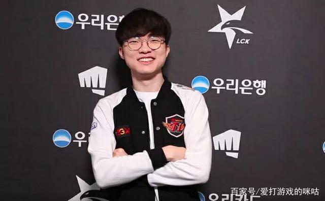 都体：尤文正在考虑冬窗追扎卡，桑德兰要价2000万欧