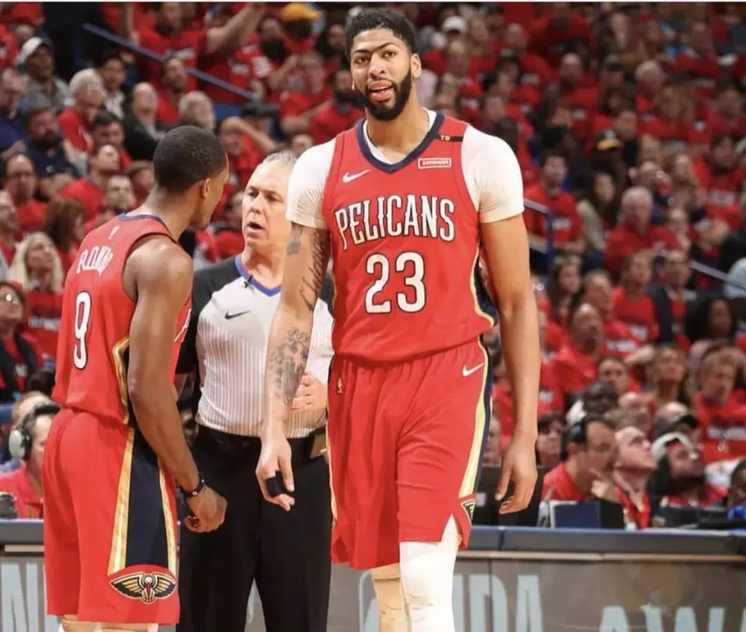 人们总免不 人们总免不