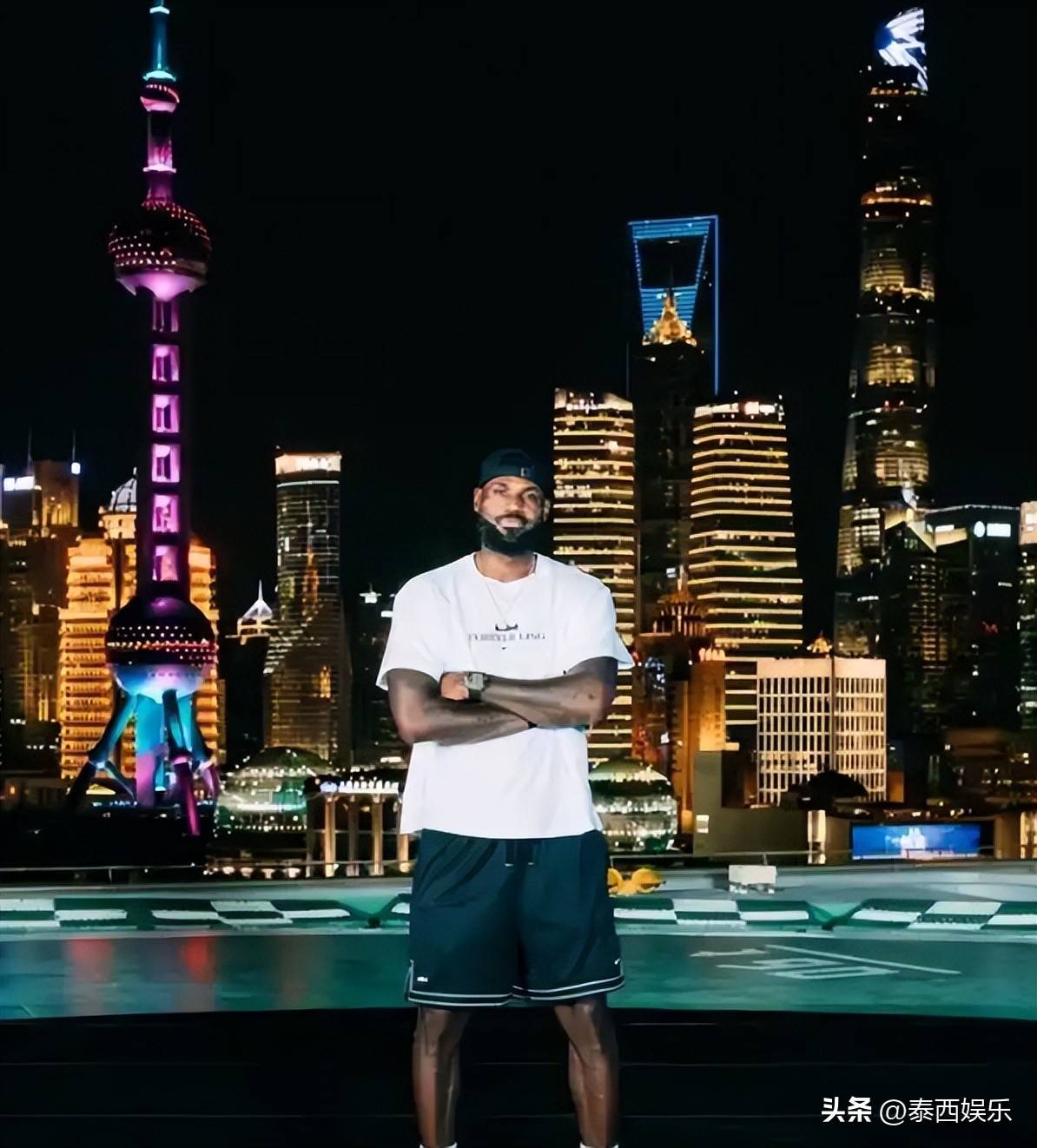 8月 8月